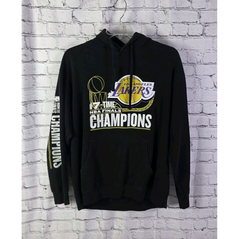Fanatics Los Angeles Lakers Hoodie XL 17-Time NBA Champs BlackFanatics Los...